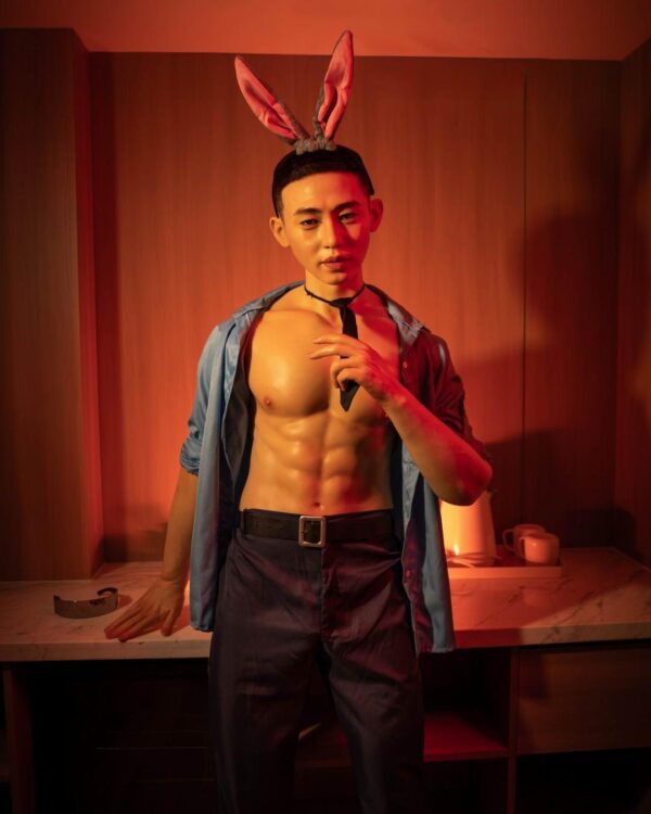 Mendolls realistic gay doll silicone in a captivating unboxing reveal, crafted for gay intimacy and connection