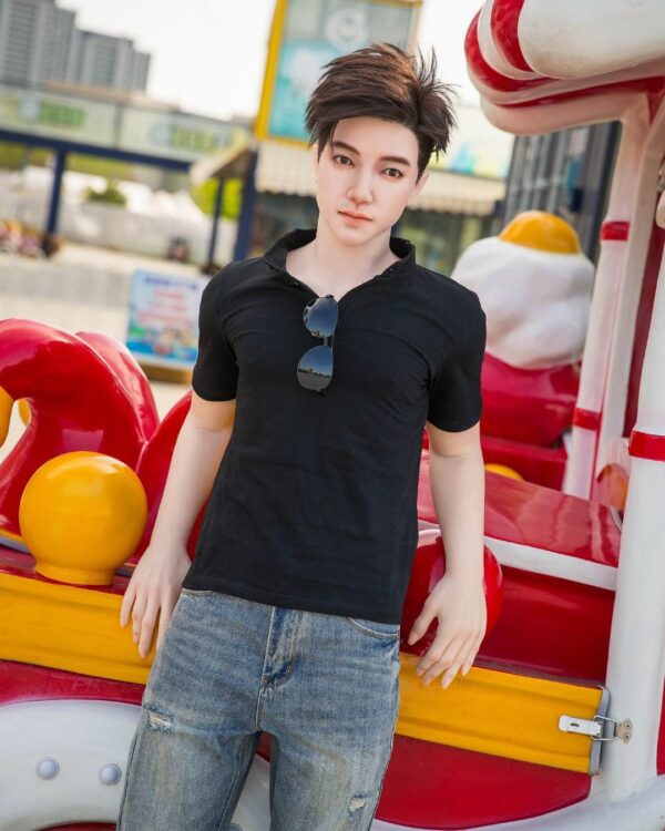 lifelike gay love doll replica
