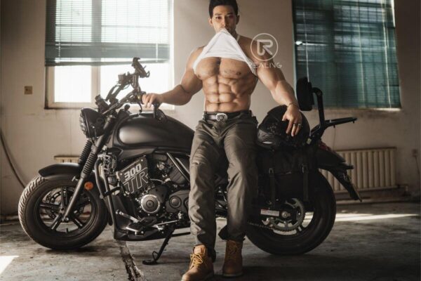Axel – Alpha Gay Doll | 180cm/5'11" Muscular Motorcycle Fantasy