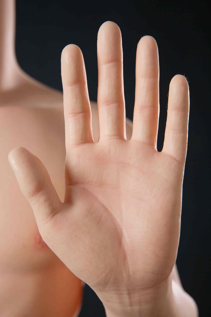 From Online Chat to Real Connection: Gay Online Dating and Emotional Burnout