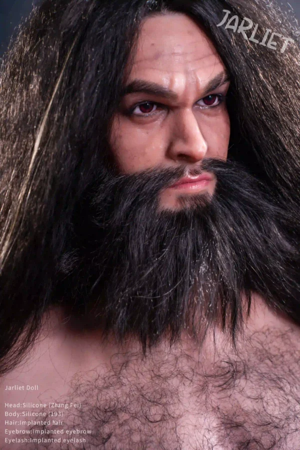 アーサーは身長193cmの筋肉質男性人形で、2026年のベスト男性セックスドールに選ばれました。.