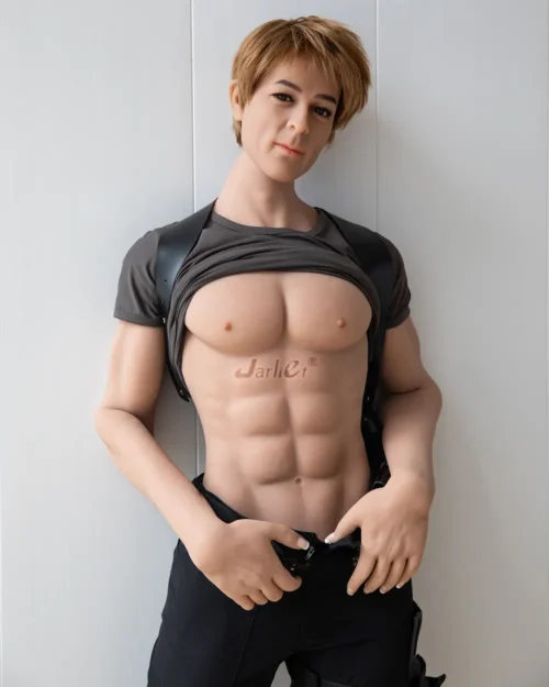 引き締まった筋肉を持つ、170cmのマットなアスレチック ゲイ セックス ドール。.