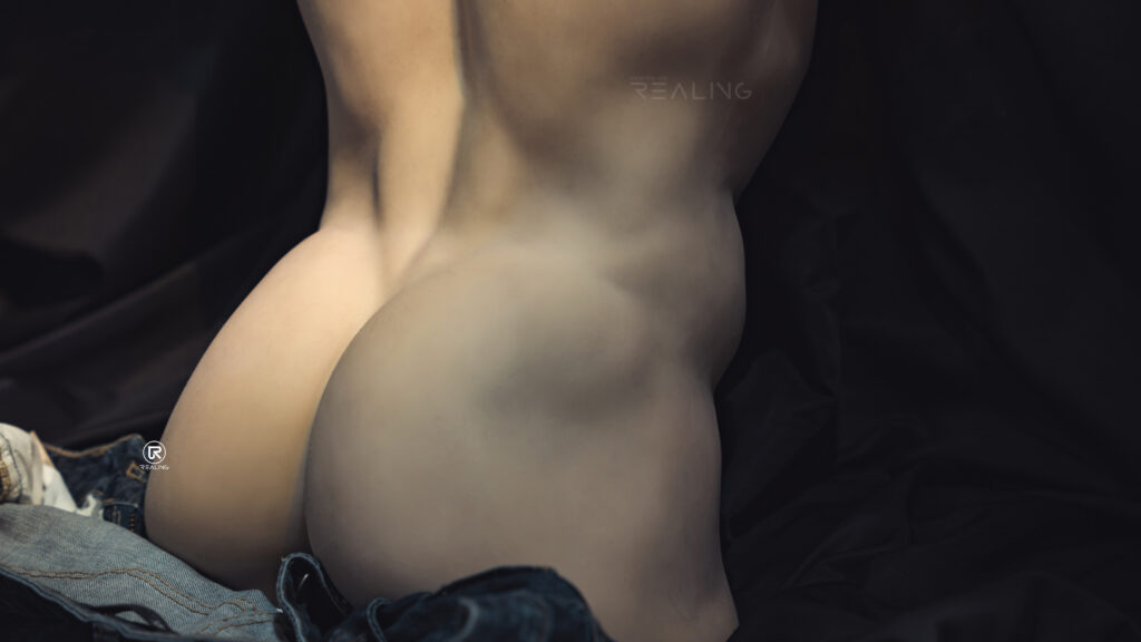 男性のコンパニオンフィギュア