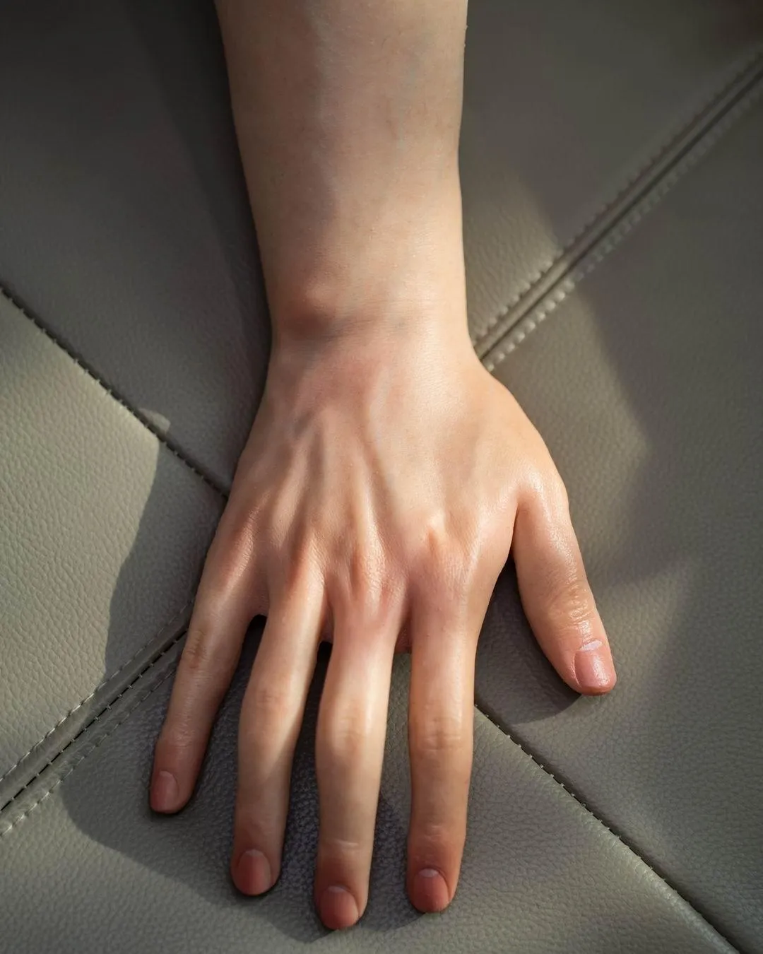 シリコン製とTPE製の男性人形：ゲイのユーザーにとって、どちらがよりリアルに感じられるでしょうか？